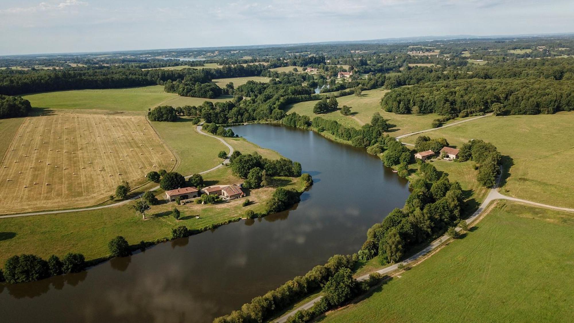 Hotel Domaine Des Etangs, Auberge Resorts Collection Massignac Luaran gambar